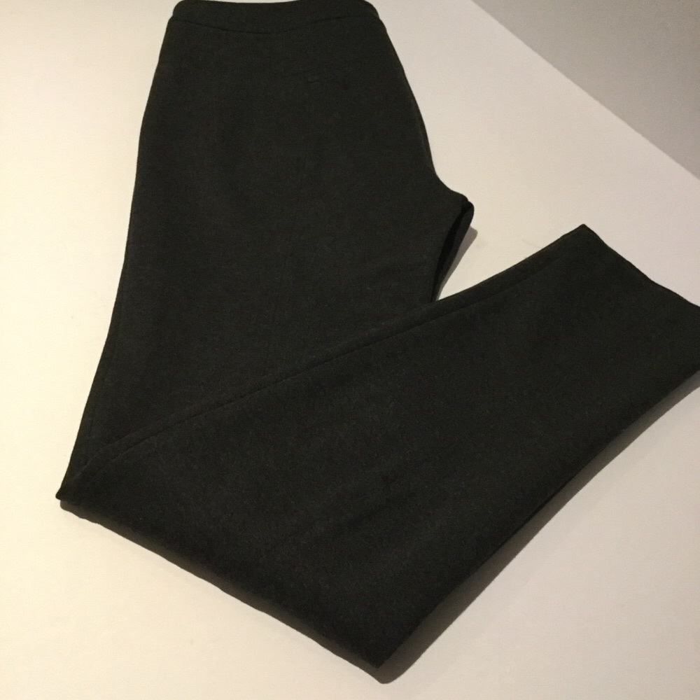 Vince Mid-Rise Tab-Front Ski Pants. - Picture 6 of 7